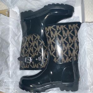 Women’s rain rubber rain boots Michael Kors size 9